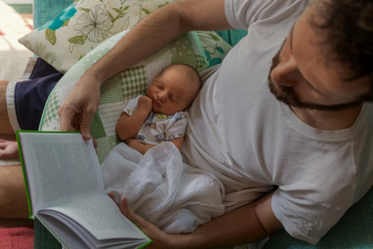 Staying home with baby: things to know about maternity and paternity leave