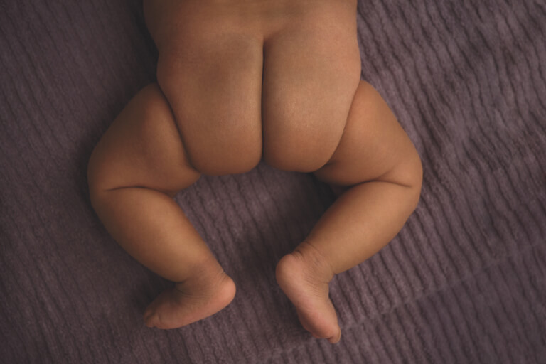 F0268 Parenting_learn more about baby poop_1